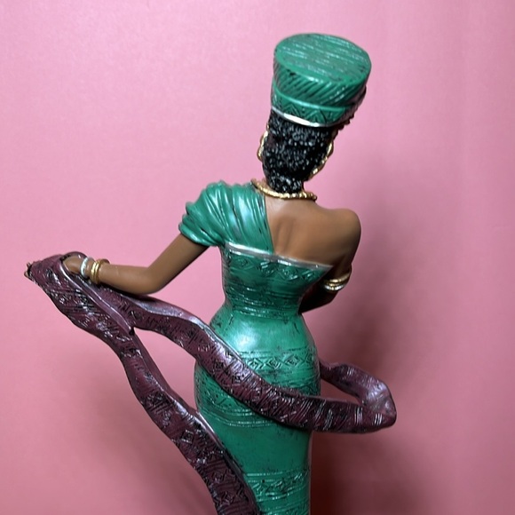Home Interiors Imani Ulana Vintage African Woman Figurine #11263-01 Year 2001 - Picture 4 of 5